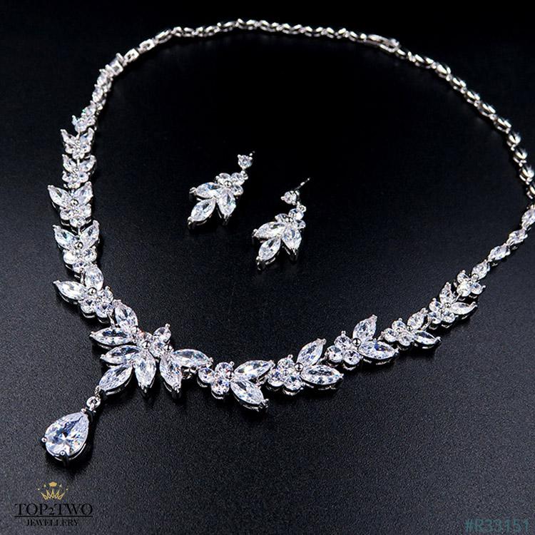 R33151 Earrings + Necklace (Two-piece )