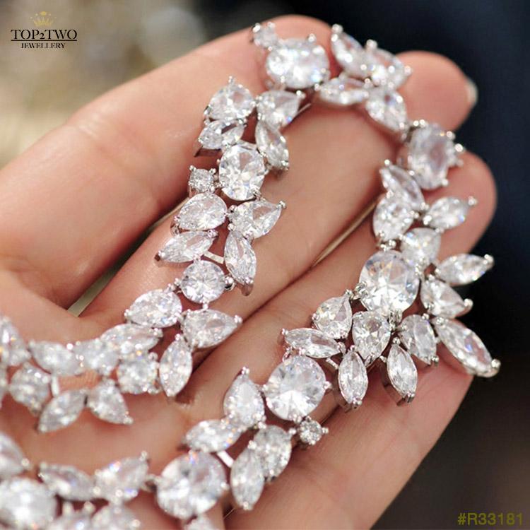 #R33181 Bracelets + Earrings + Necklace (Three-piece )