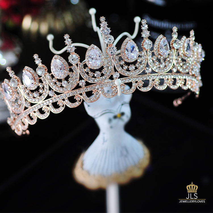 #R33240 Crown
