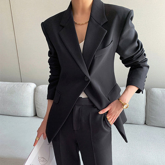 SUIT BLAZER AND CROPPED TROUSERS