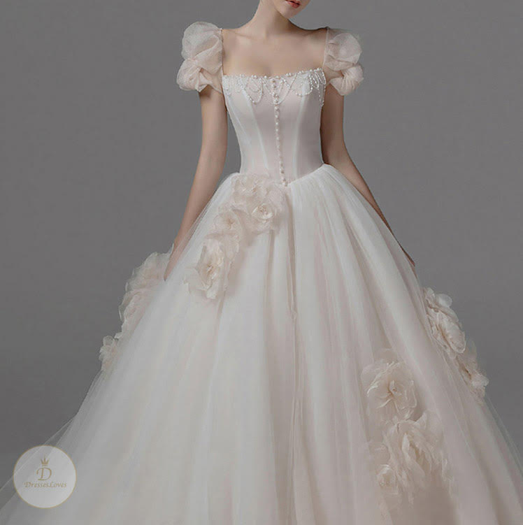 #7458 WEDDING DRESS