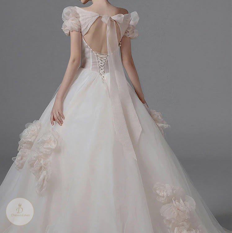 #7458 WEDDING DRESS